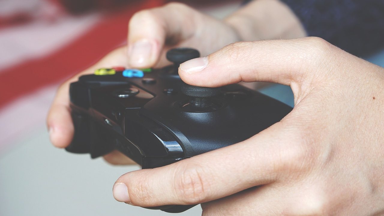When You Play Video Games Every Day, This Is What Happens To Your Body